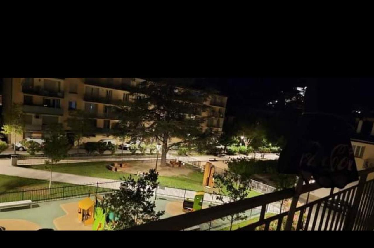 Agreable Appartement F3 Climatise Корте Екстериор снимка