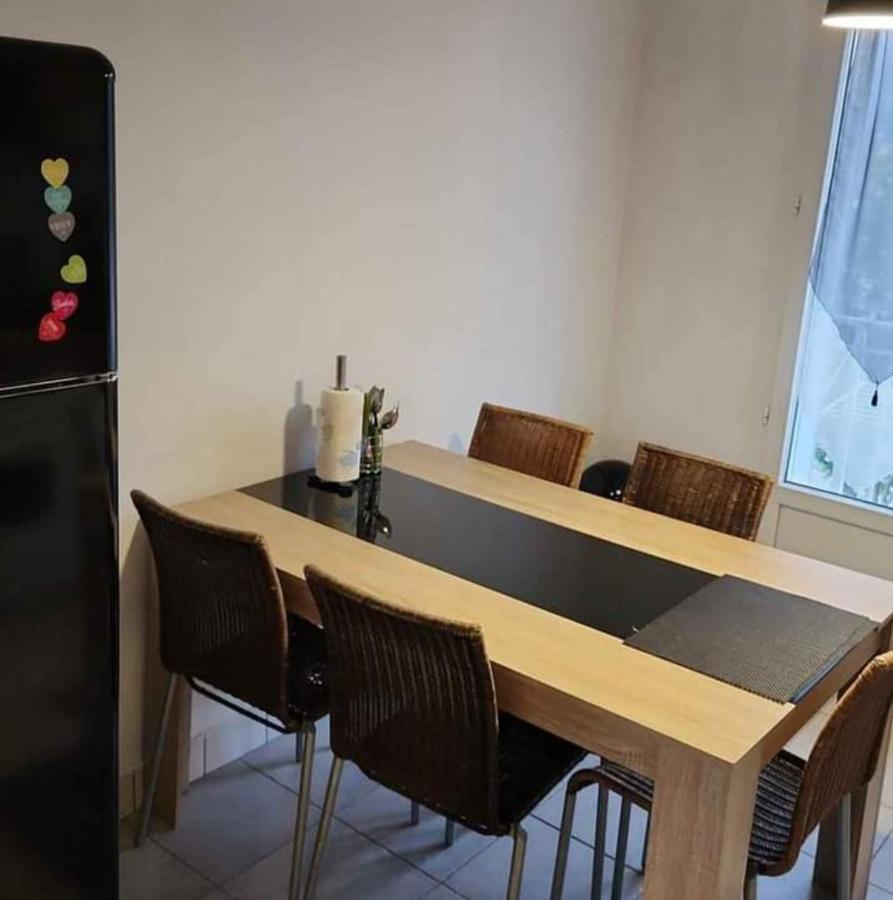 Agreable Appartement F3 Climatise Корте Екстериор снимка
