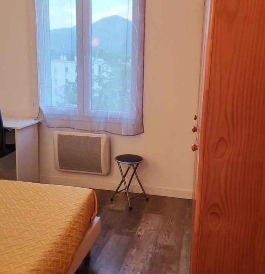 Agreable Appartement F3 Climatise Корте Екстериор снимка